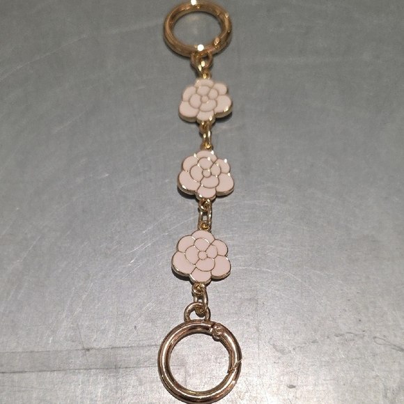 Elegant Gold and Cream Floral Keychain Bag Extender - Picture 2 of 3